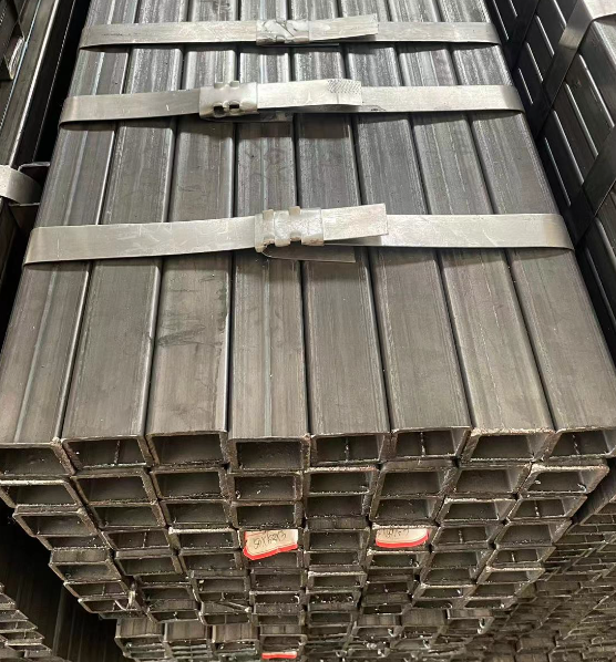 西藏工业用梯子 镀锌管焊接梯子 铁梯子方管梯